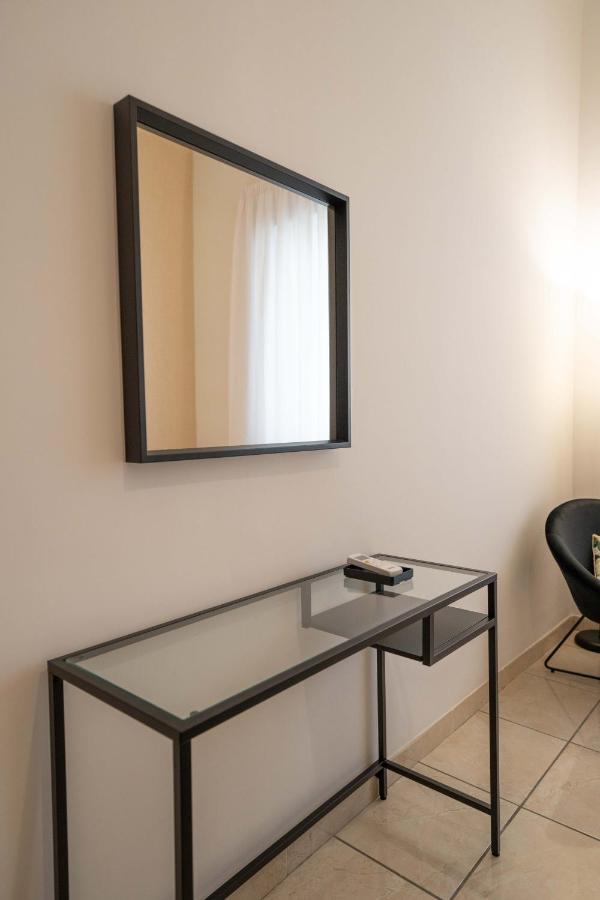 Chiaia Apartment San Pasquale By Dimorra 那不勒斯 外观 照片