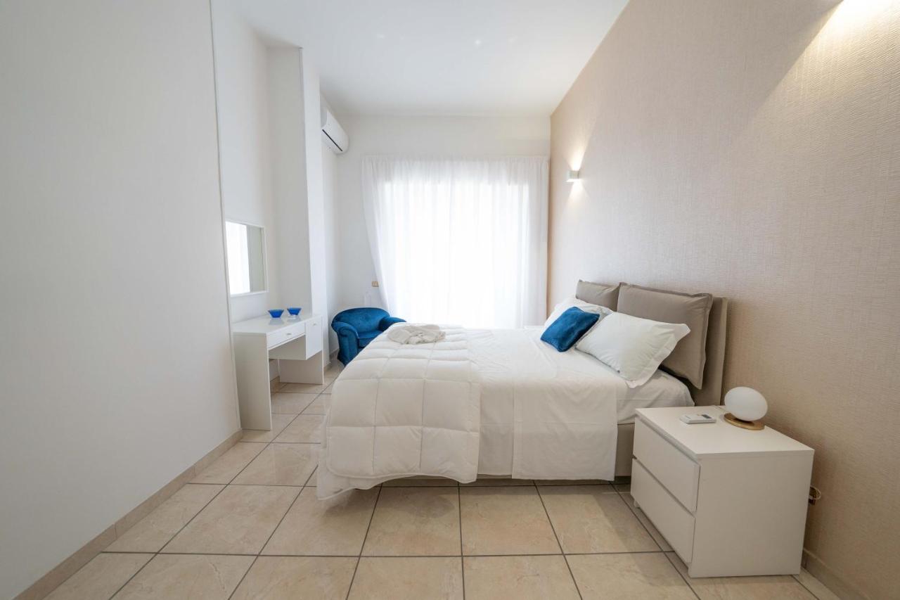 Chiaia Apartment San Pasquale By Dimorra 那不勒斯 外观 照片