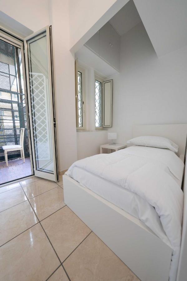 Chiaia Apartment San Pasquale By Dimorra 那不勒斯 外观 照片